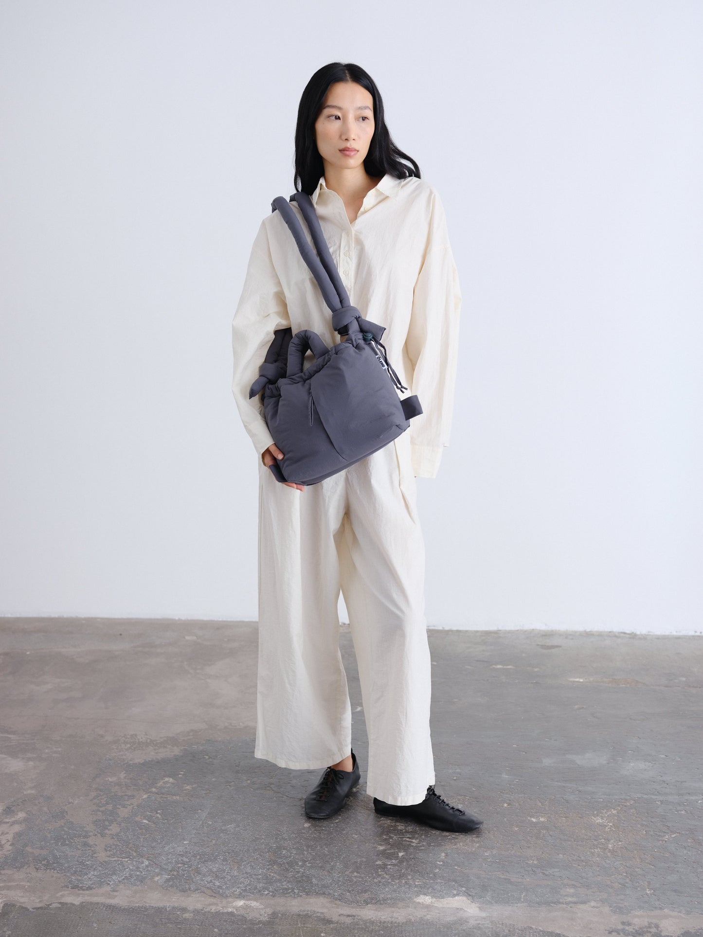 Compact Ona Soft Bag