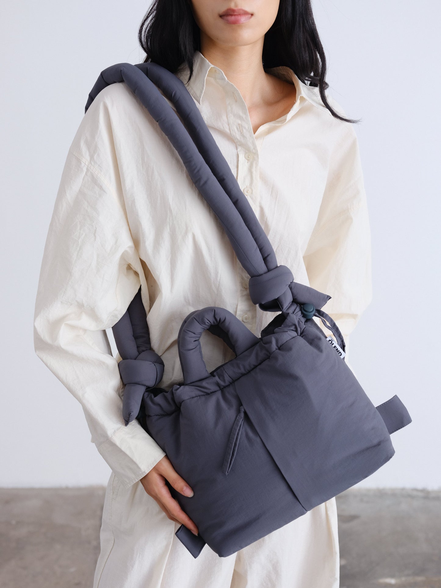 Compact Ona Soft Bag